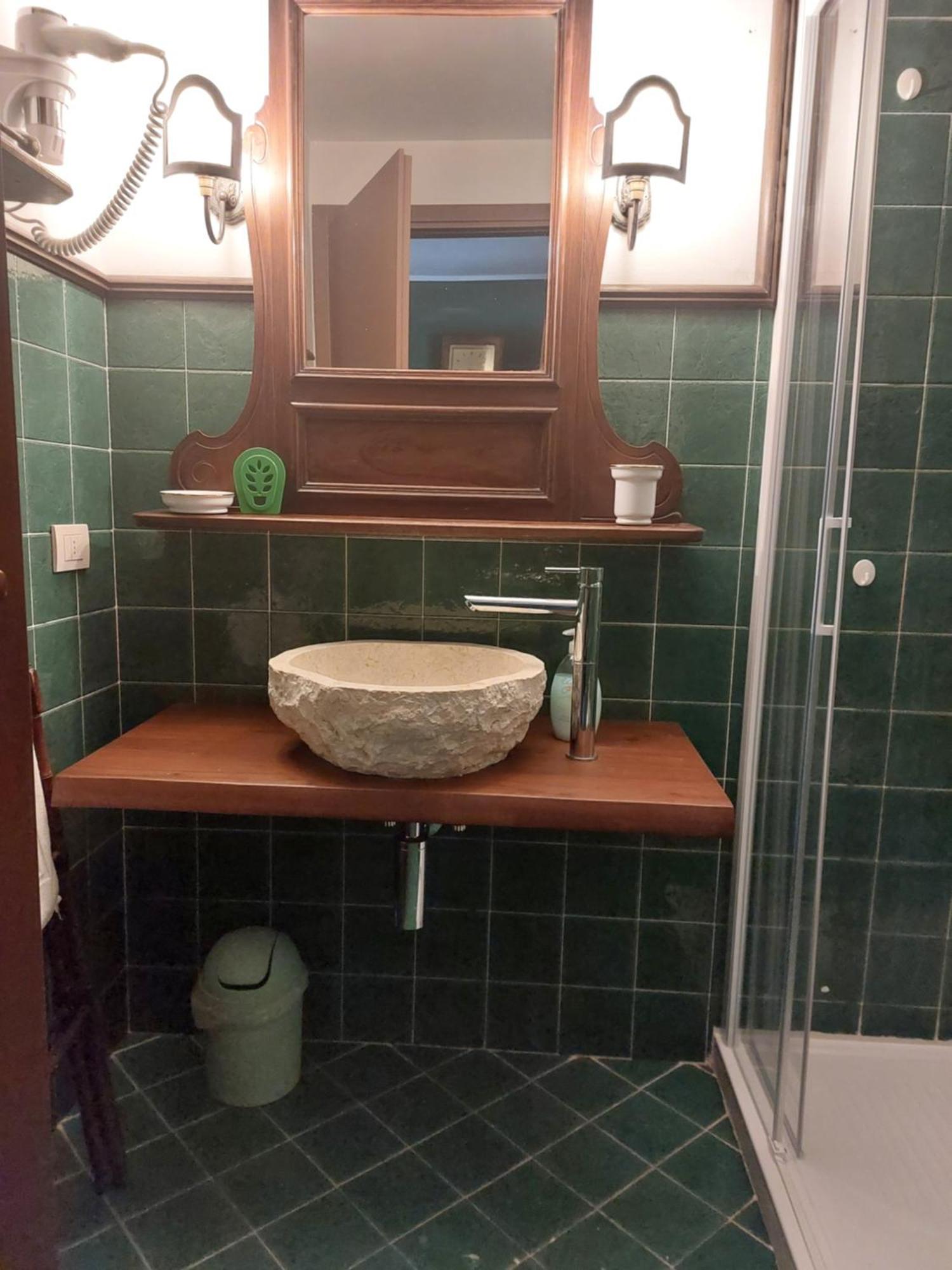 Una Franca Camere Di Charme Biella Exterior foto